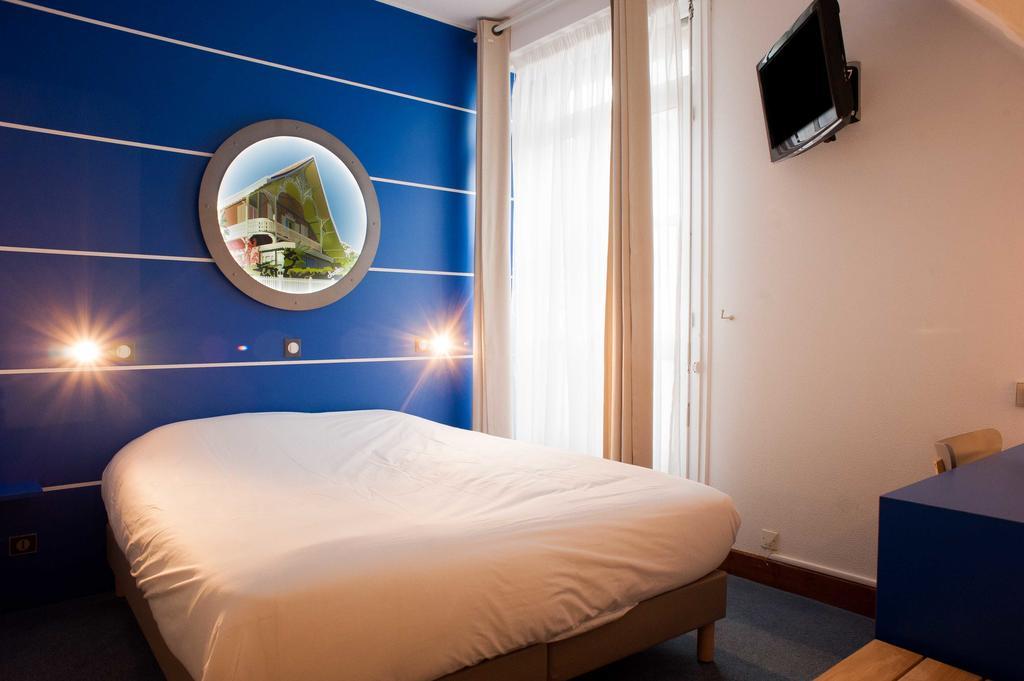 Hotel Le Dauphin Arcachon Phòng bức ảnh