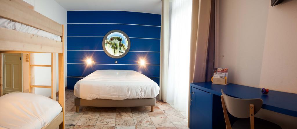 Hotel Le Dauphin Arcachon Phòng bức ảnh