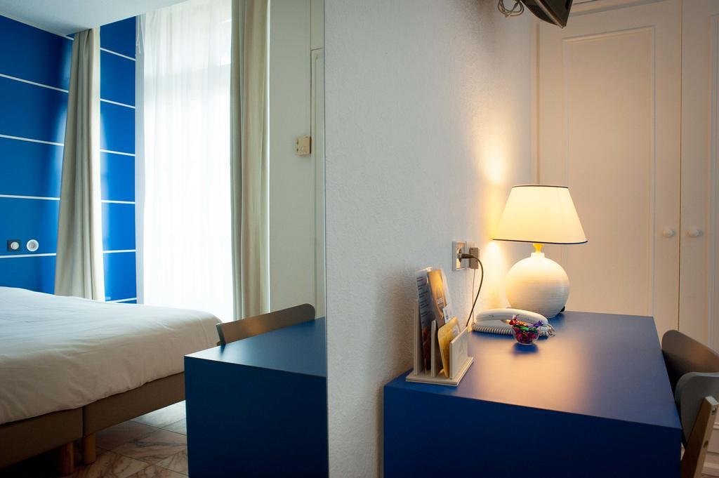 Hotel Le Dauphin Arcachon Phòng bức ảnh