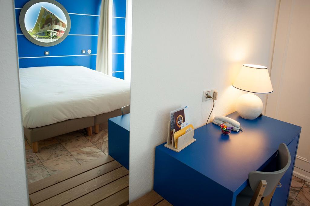 Hotel Le Dauphin Arcachon Phòng bức ảnh