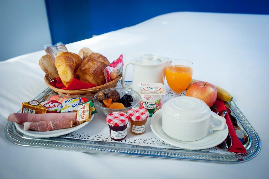 Hotel Le Dauphin Arcachon Phòng bức ảnh