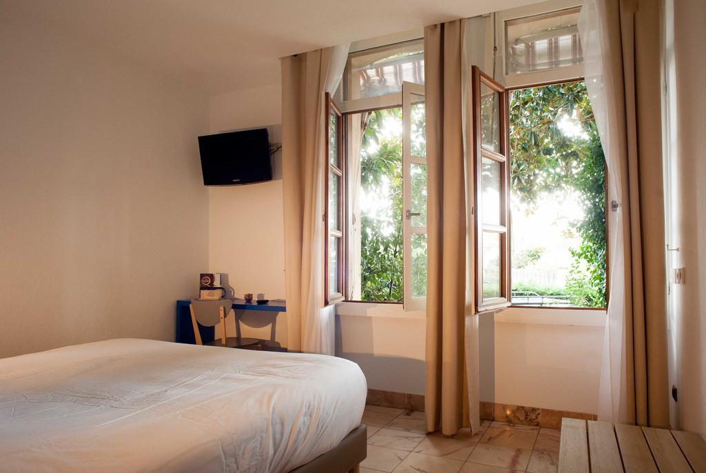 Hotel Le Dauphin Arcachon Phòng bức ảnh